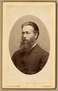 104992 Portret van H. van Herwerden, geboren 1831, hoogleraar in de oude letterkunde aan de Utrechtse universiteit ...